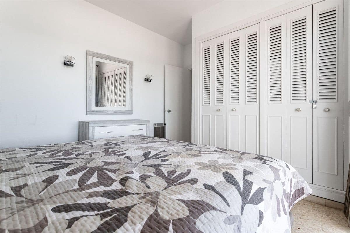 3 slaapkamer Strandappartement te koop in Fuengirola - € 639.000 (Ref: 9469848)