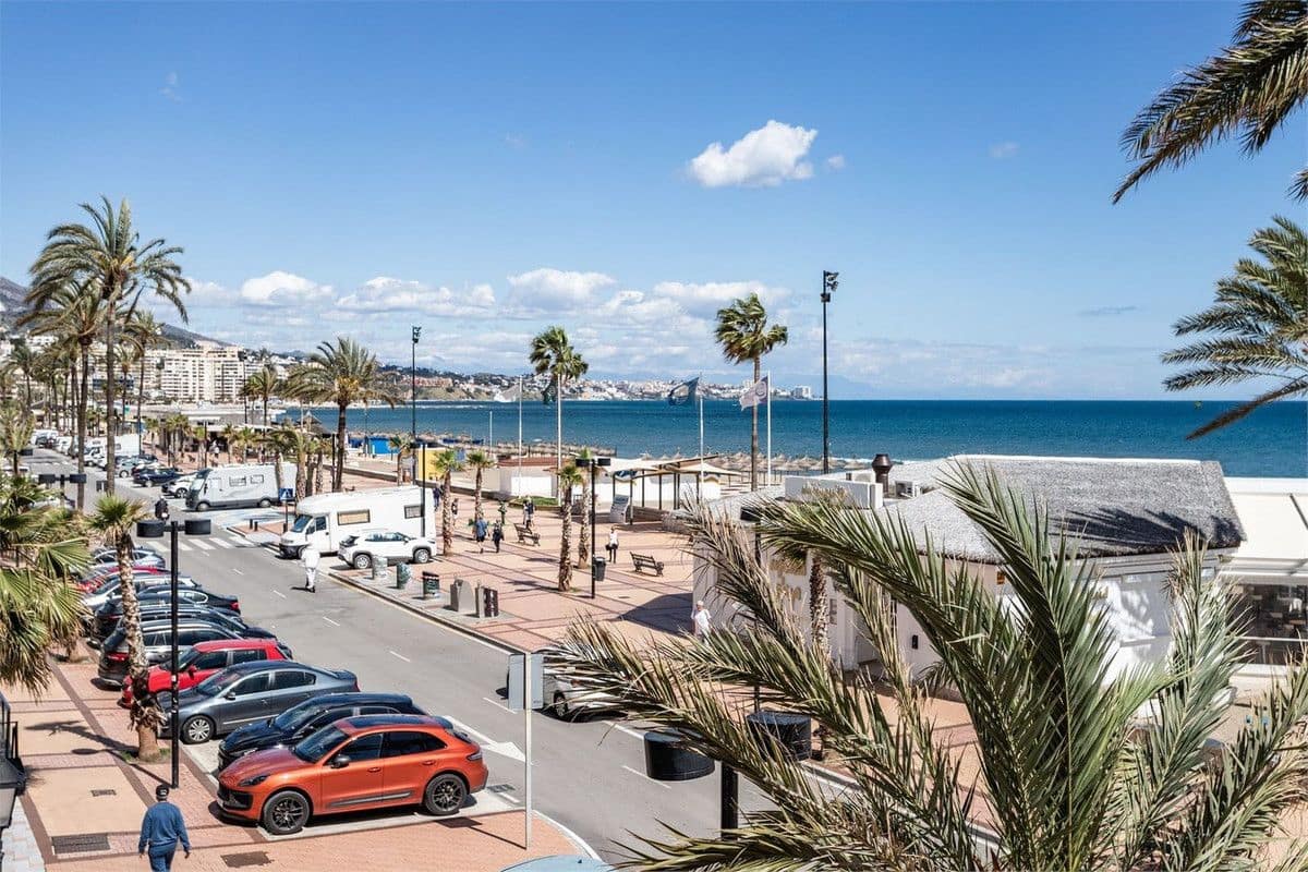 3 slaapkamer Strandappartement te koop in Fuengirola - € 639.000 (Ref: 9469848)