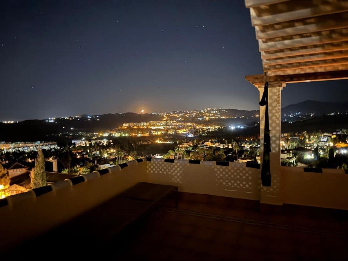 2 slaapkamer Huis te koop in Mijas met zwembad garage - € 415.000 (Ref: 9469850)