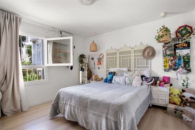 Casa de 2 habitaciones en Mijas Golf, Mijas en venta con piscina - 449.000 € (Ref: 9469852)