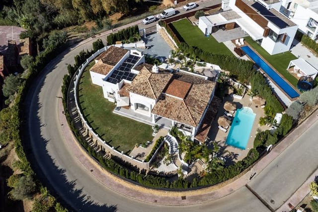 4 chambre Villa/Maison à vendre à Parque de la Paloma, Benalmádena avec piscine garage - 2 495 000 € (Ref: 9469853)