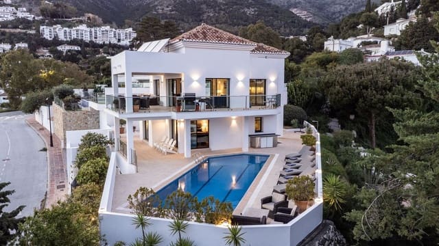 3 soverom Villa til salgs i Mijas pueblo, Mijas med svømmebasseng garasje - € 1 445 000 (Ref: 9469856)