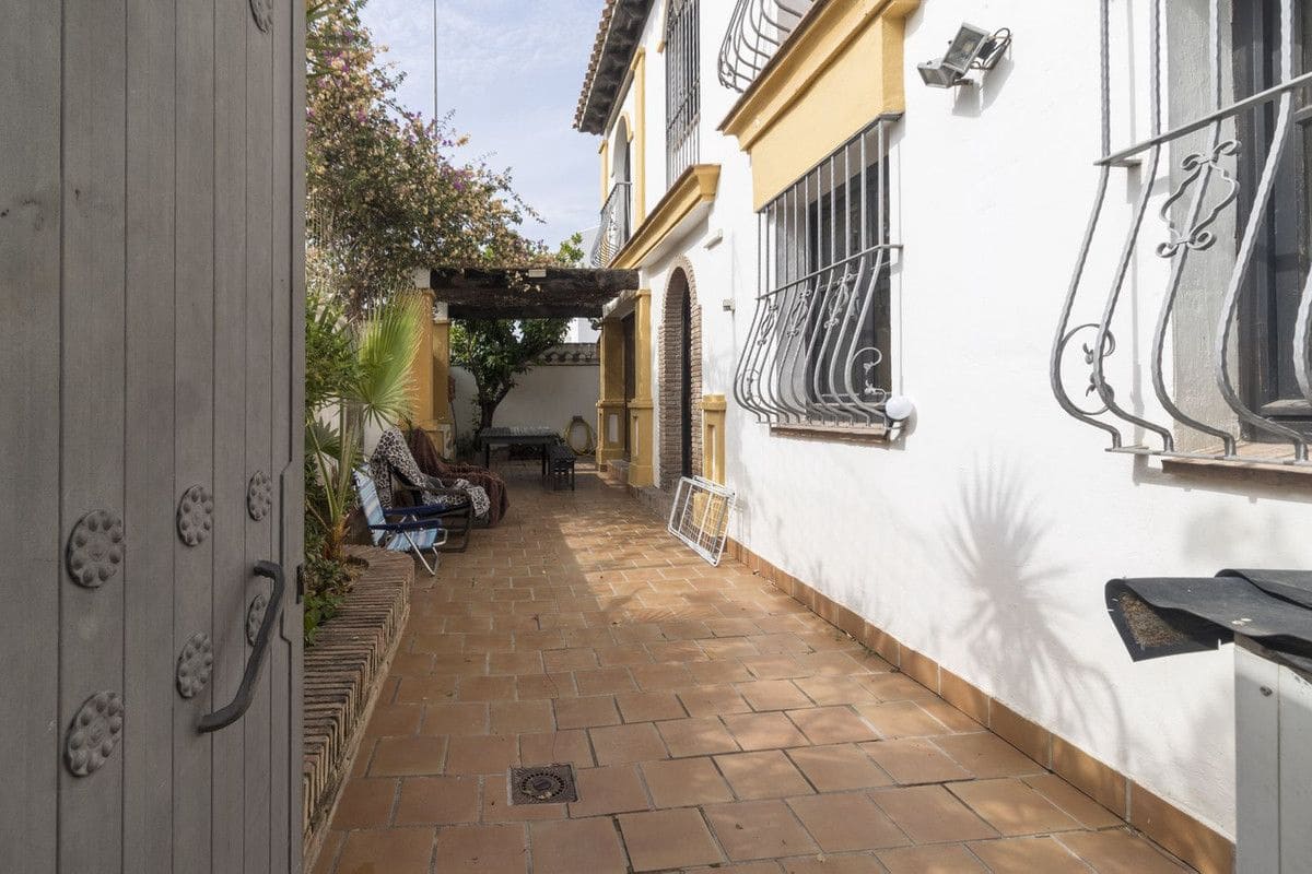 6 chambre Villa/Maison à vendre à Fuengirola avec piscine garage - 820 000 € (Ref: 9469858)