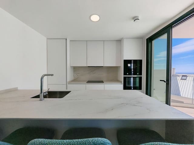 3 sypialnia Apartament na sprzedaż w Centro ciudad, Fuengirola z basenem garażem - 595 000 € (Ref: 9469869)