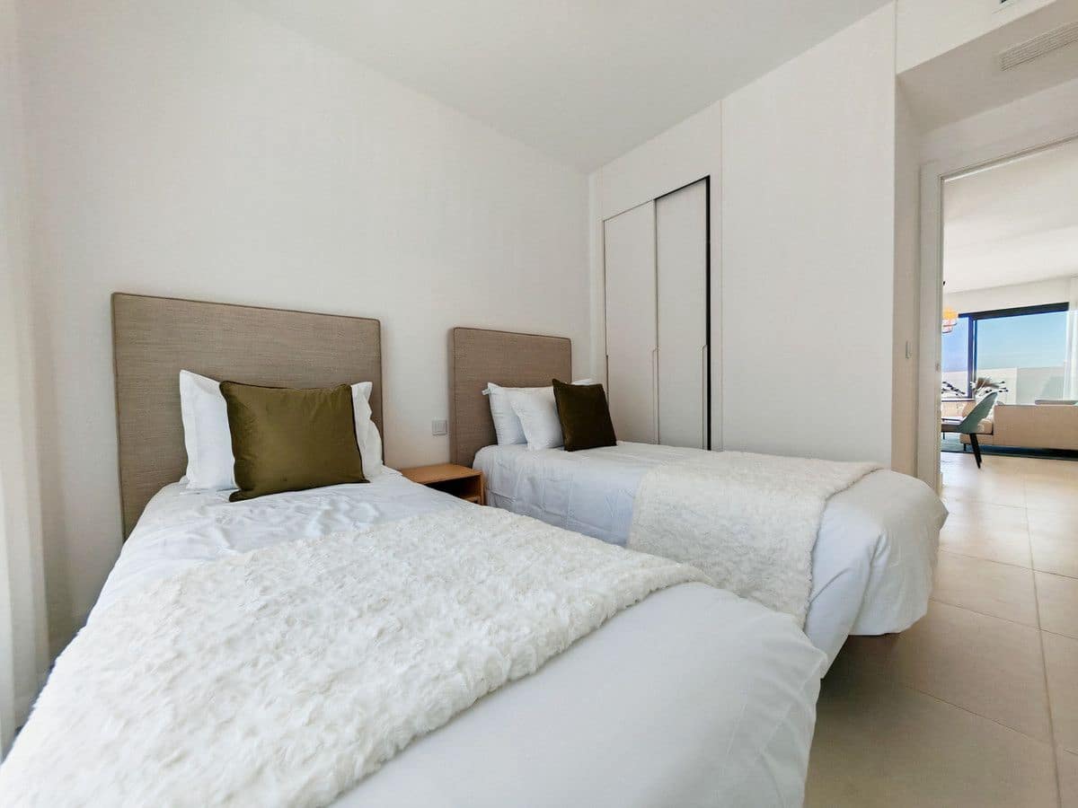 3 sypialnia Apartament na sprzedaż w Fuengirola z basenem garażem - 595 000 € (Ref: 9469869)