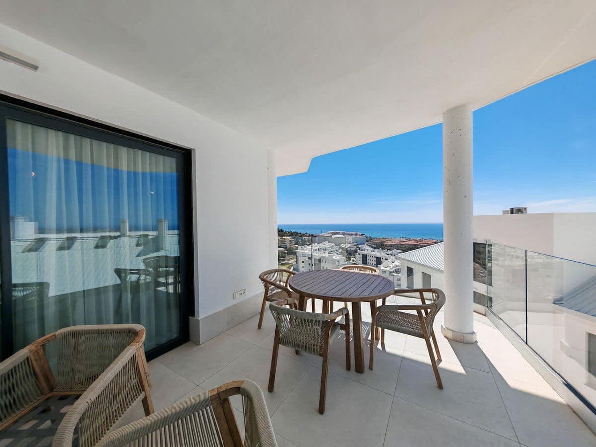 3 sypialnia Apartament na sprzedaż w Fuengirola z basenem garażem - 595 000 € (Ref: 9469869)