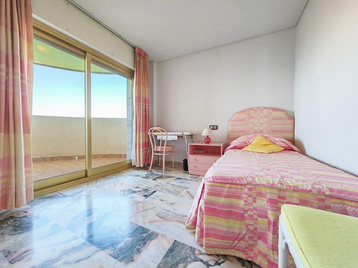 5 Zimmer Strandapartment zu verkaufen in Fuengirola mit Pool - 1.695.000 € (Ref: 9469870)