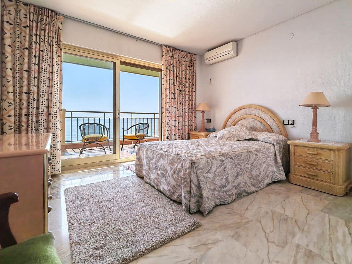 5 Zimmer Strandapartment zu verkaufen in Fuengirola mit Pool - 1.695.000 € (Ref: 9469870)