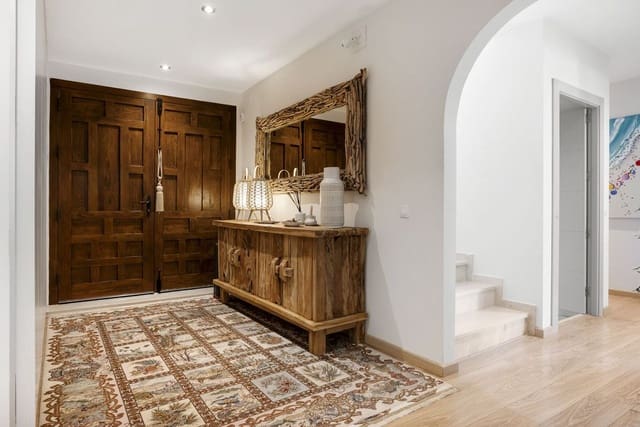 5 sovrum Villa till salu i Centro, Mijas med pool garage - 1 750 000 € (Ref: 9469872)