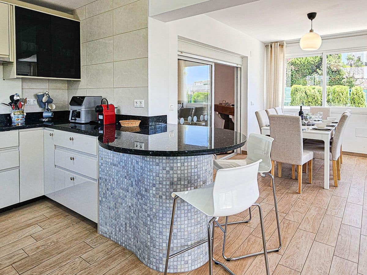 4 quarto Moradia para venda em Mijas com piscina garagem - 1 100 000 € (Ref: 9469873)