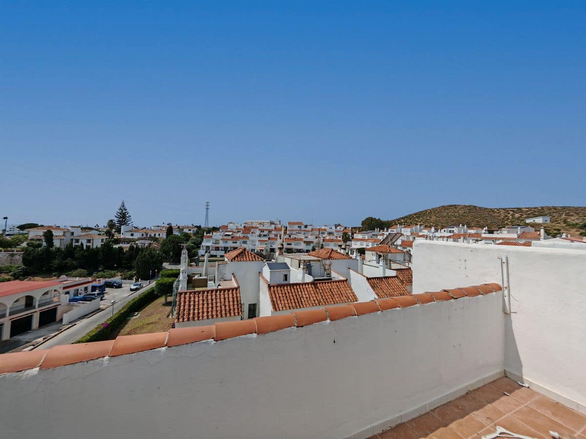3 slaapkamer Halfvrijstaande villa te koop in Mijas met zwembad - € 450.000 (Ref: 9469880)