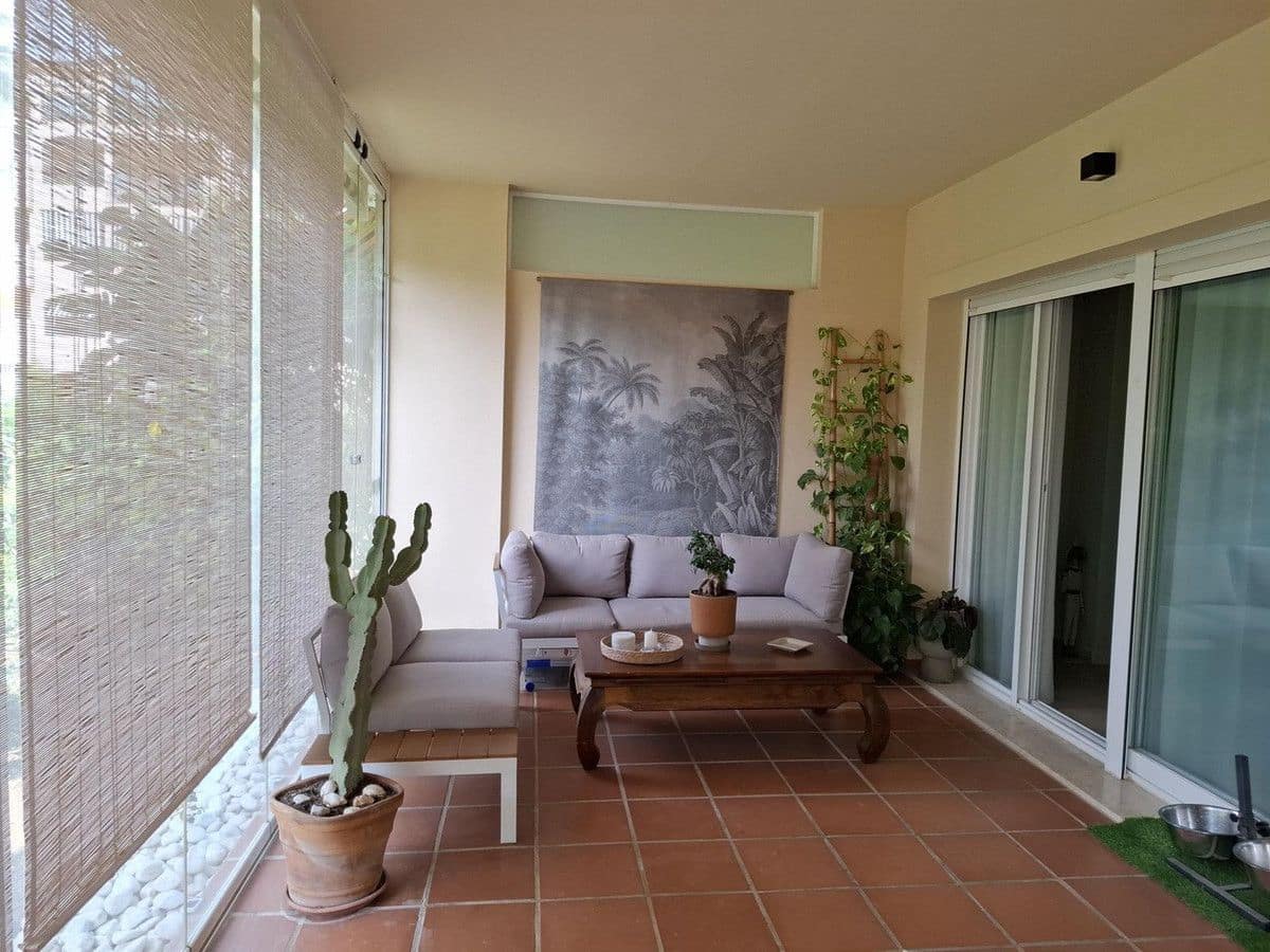 2 bedroom Flat for sale in Mijas with pool garage - € 350,000 (Ref: 9469882)