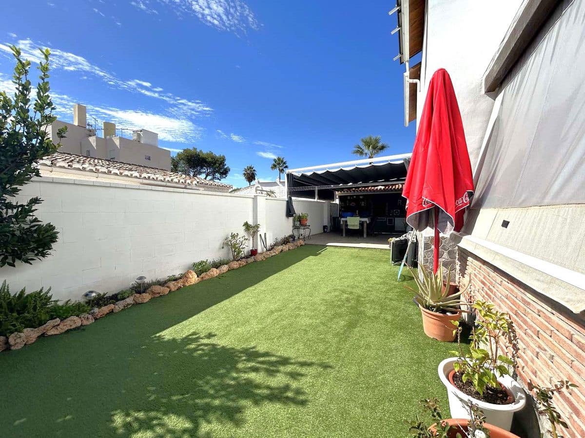 4 bedroom Villa for sale in Mijas with pool garage - € 850,000 (Ref: 9469883)