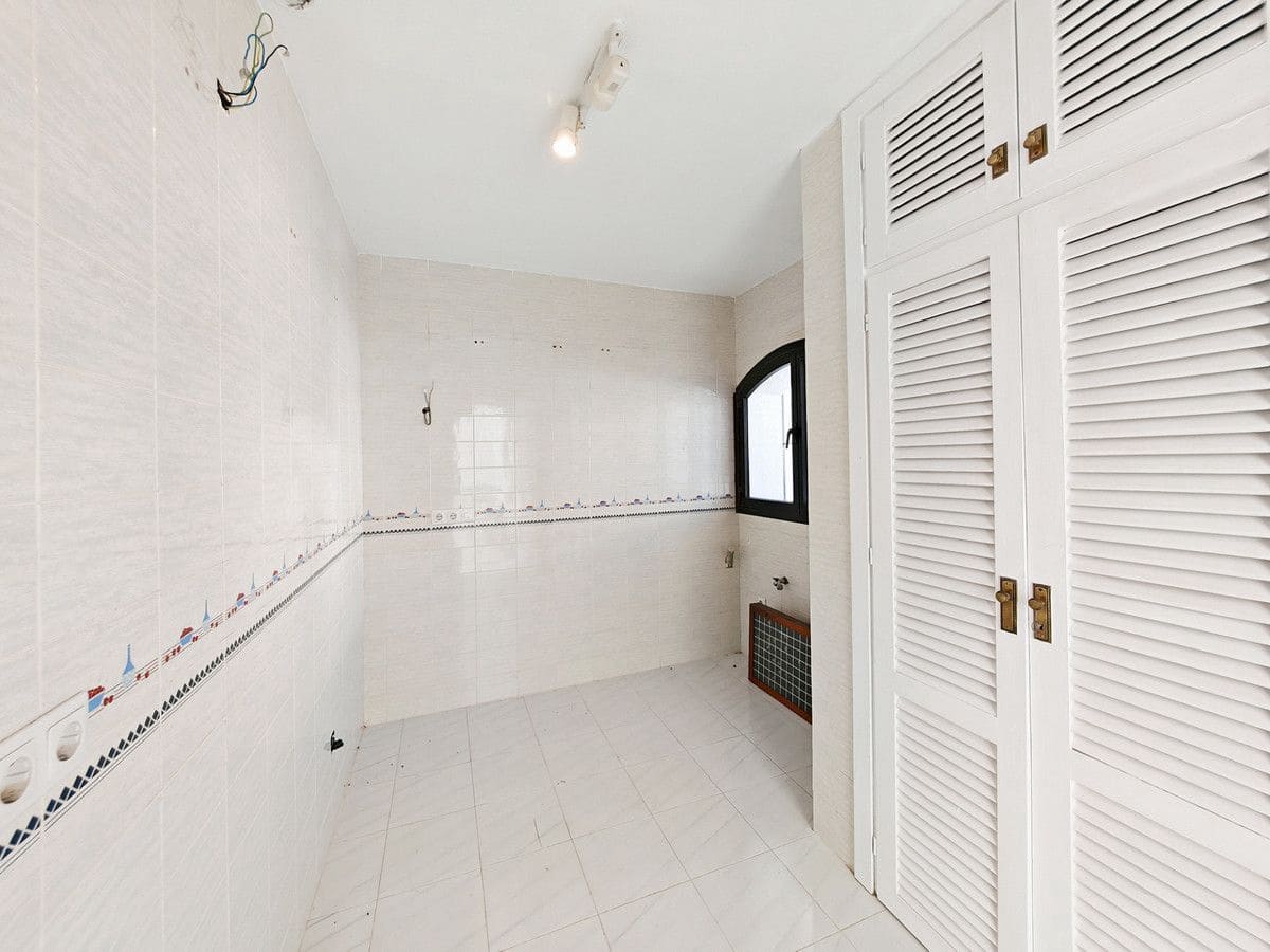 2 slaapkamer Huis te koop in Marbella met zwembad - € 750.000 (Ref: 9470080)