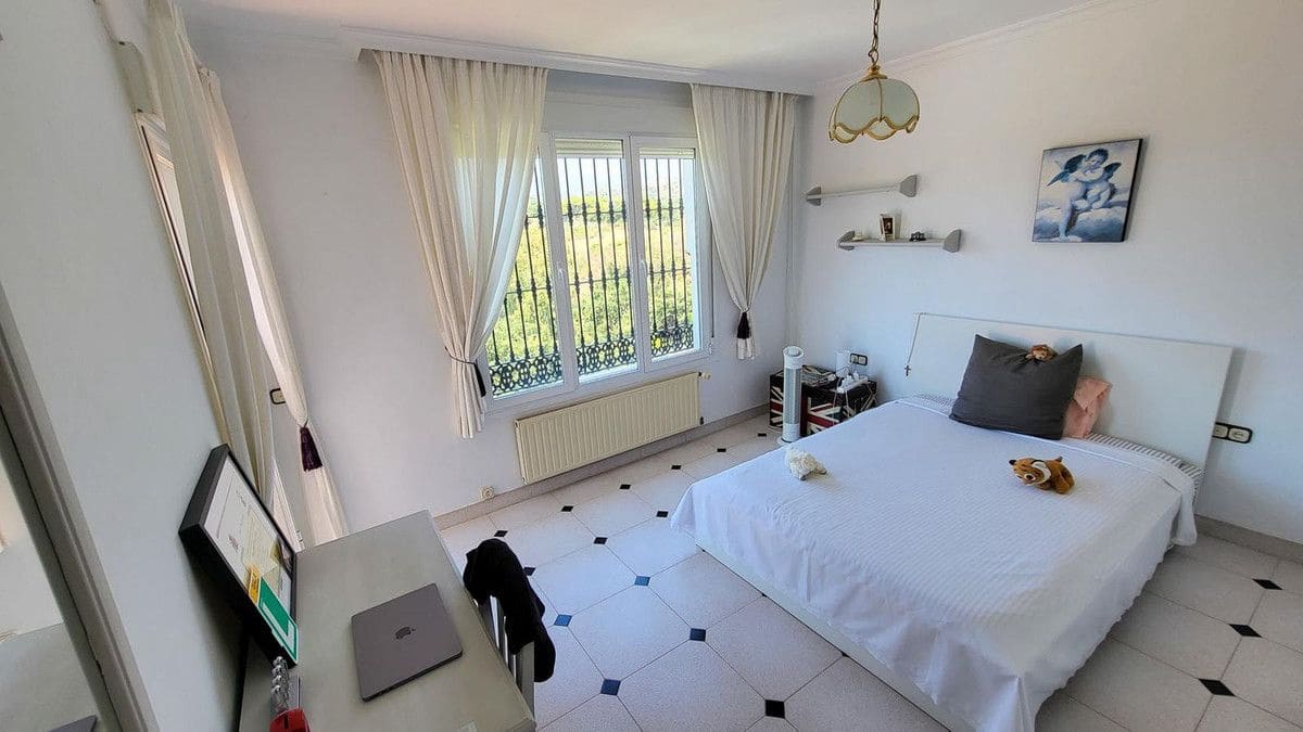 4 camera da letto Villa in vendita in Marbella con piscina garage - 1.395.000 € (Rif: 9470082)