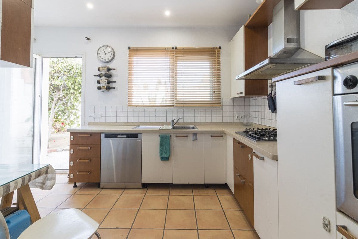 Chalet de 3 habitaciones en Marbella en venta con garaje - 2.000.000 € (Ref: 9470083)