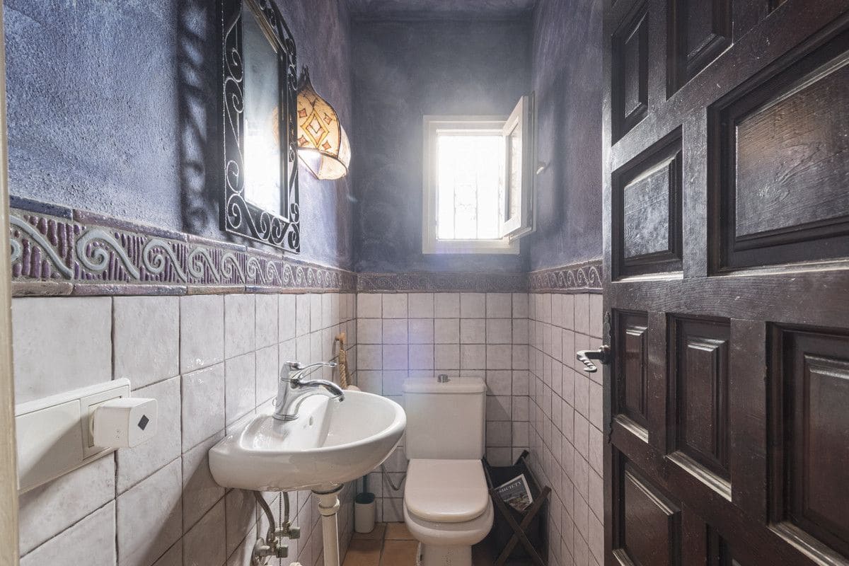 Chalet de 3 habitaciones en Marbella en venta con garaje - 2.000.000 € (Ref: 9470083)