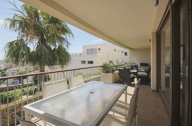 3 sovrum Lägenhet till salu i Aloha Golf, Marbella med garage - 455 000 € (Ref: 9470085)