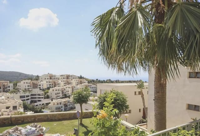 3 sovrum Lägenhet till salu i Aloha Golf, Marbella med garage - 455 000 € (Ref: 9470085)