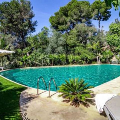 5 makuuhuone Huvila myytävänä paikassa Aloha Golf, Marbella - 8 000 000 € (Ref: 9470086)