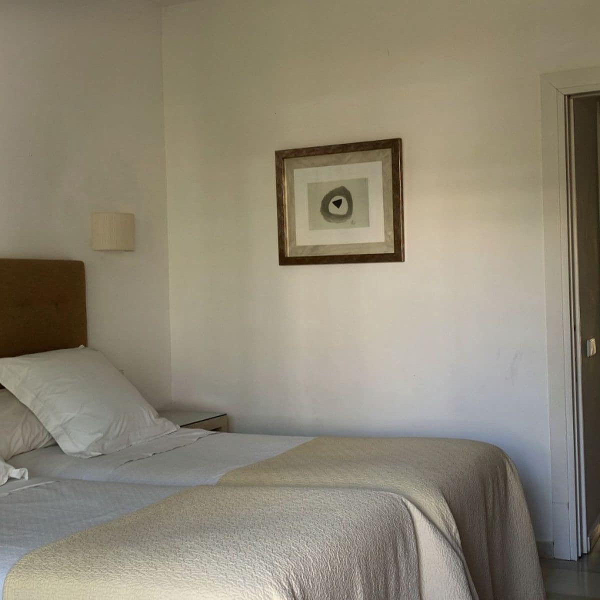 3 chambre Appartement à vendre à Marbella avec piscine garage - 1 385 000 € (Ref: 9470088)