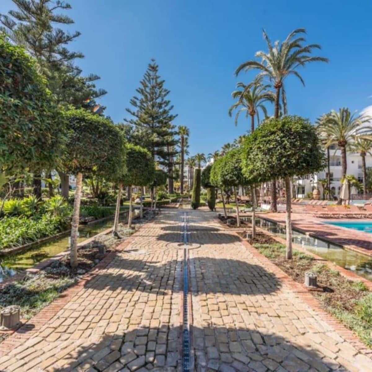 3 chambre Appartement à vendre à Marbella avec piscine garage - 1 385 000 € (Ref: 9470088)