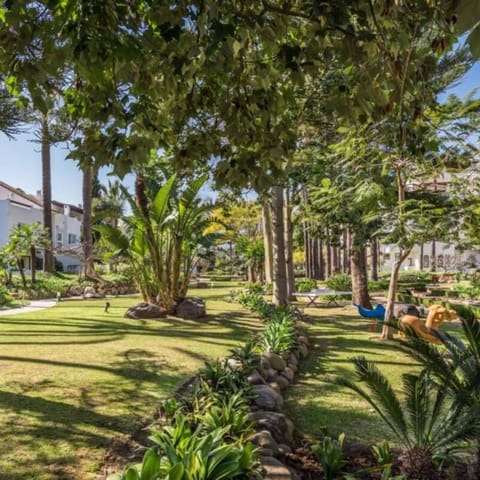 3 makuuhuone Huoneisto myytävänä paikassa Puerto Banus, Marbella mukana uima-altaan 
autotalli - 1 385 000 € (Ref: 9470088)