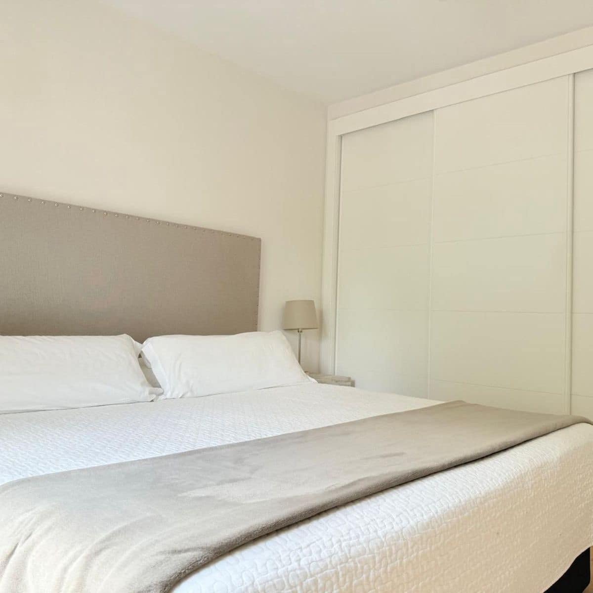 5 soverom Hus til salgs i Marbella med svømmebasseng garasje - € 635 000 (Ref: 9470089)