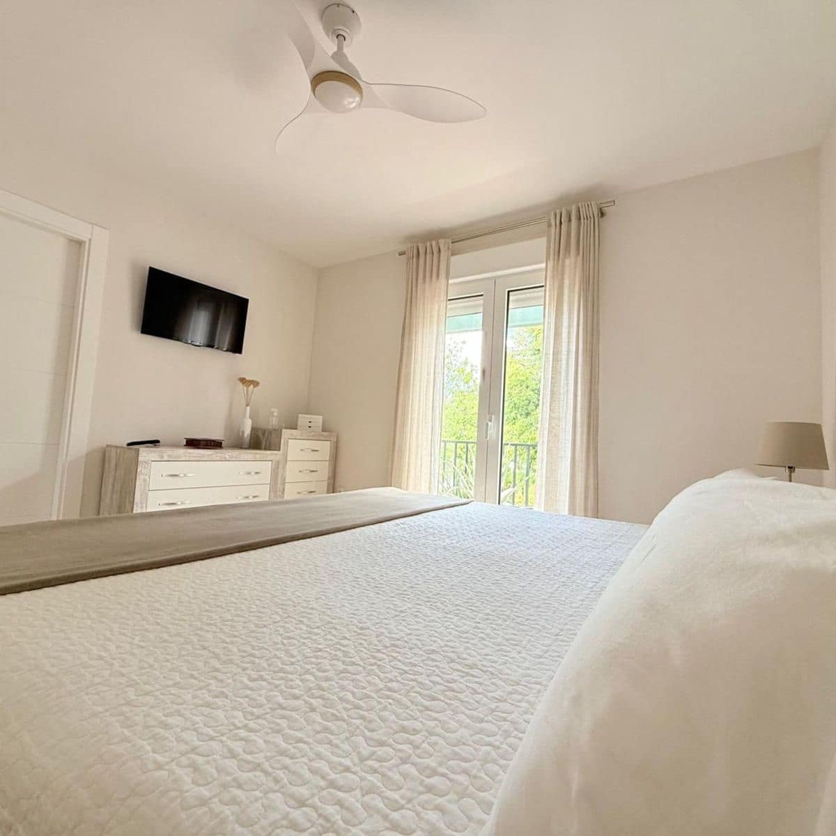 5 soverom Hus til salgs i Marbella med svømmebasseng garasje - € 635 000 (Ref: 9470089)