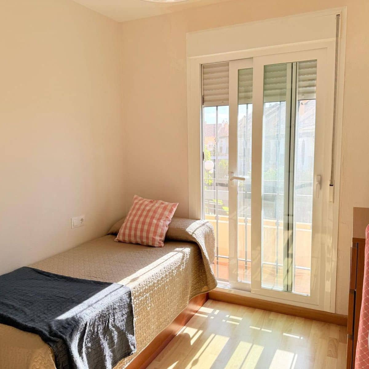 5 soverom Hus til salgs i Marbella med svømmebasseng garasje - € 635 000 (Ref: 9470089)