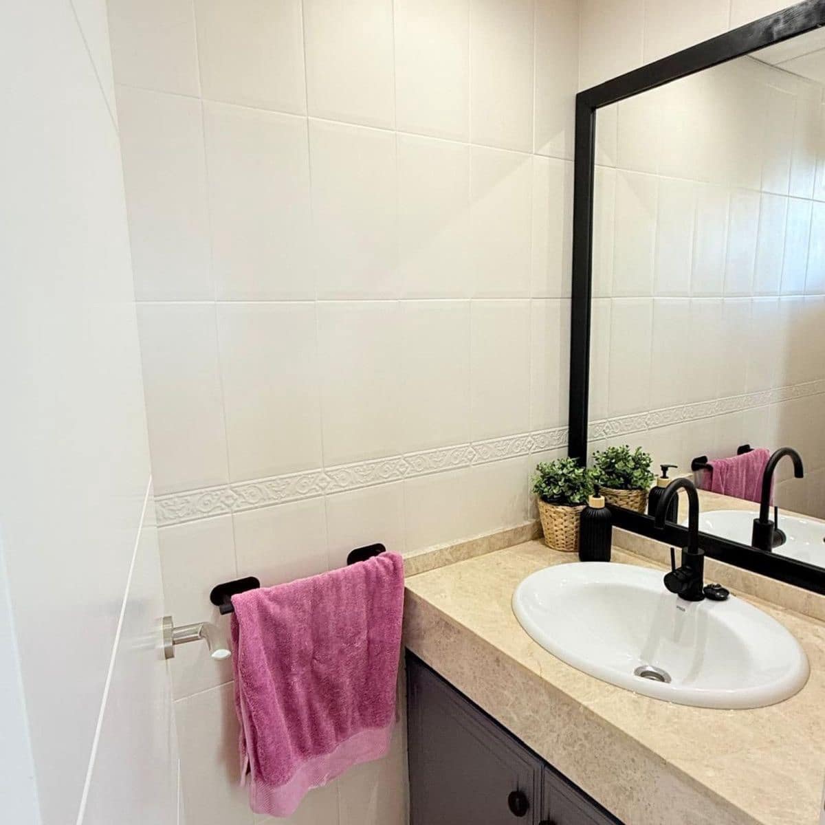 5 soverom Hus til salgs i Marbella med svømmebasseng garasje - € 635 000 (Ref: 9470089)