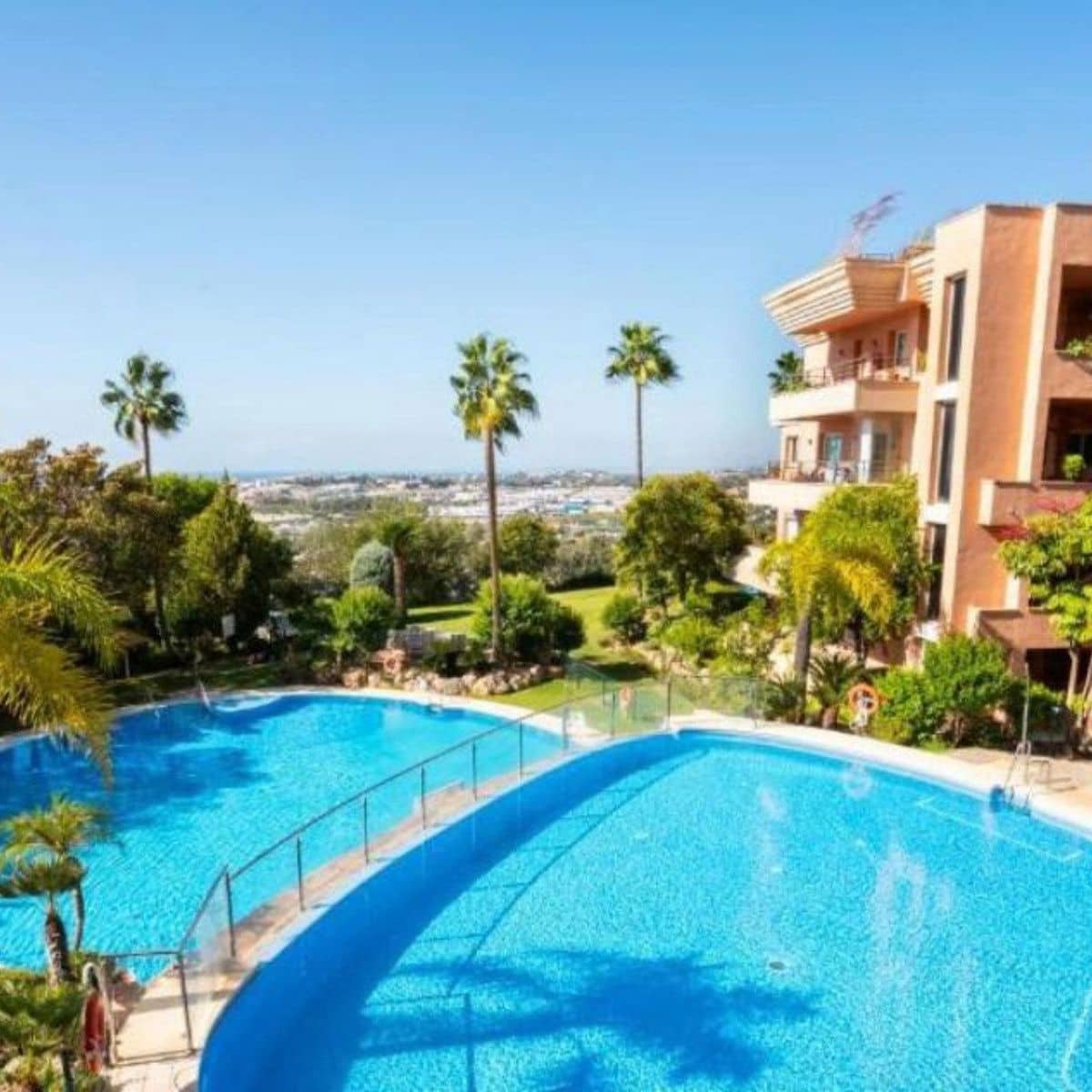 2 Zimmer Apartment zu verkaufen in Marbella mit Pool Garage - 577.000 € (Ref: 9470090)