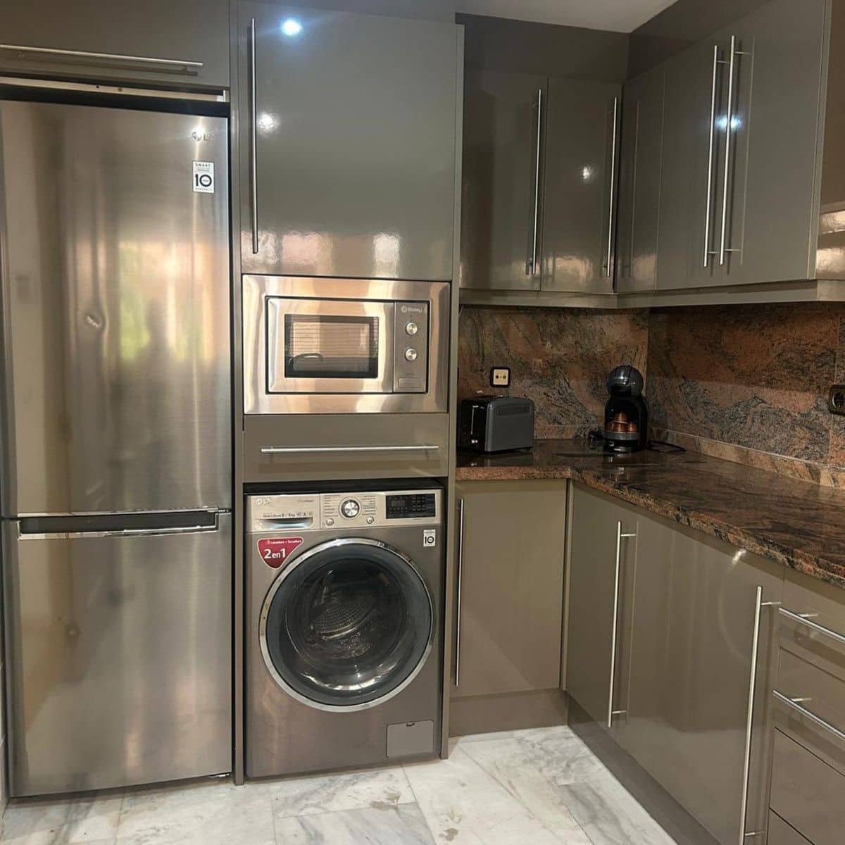 2 Zimmer Apartment zu verkaufen in Marbella mit Pool Garage - 577.000 € (Ref: 9470090)