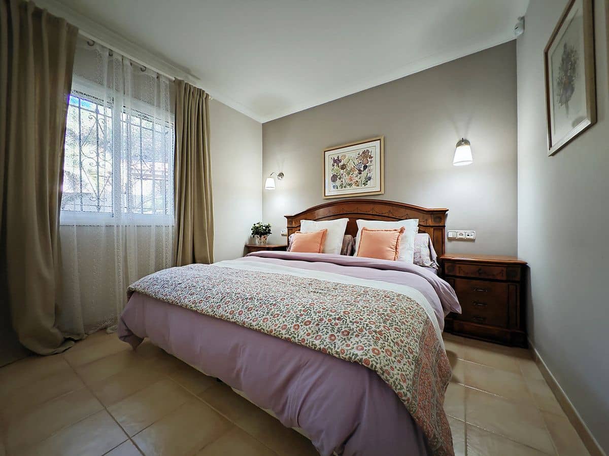 4 sovrum Villa till salu i Marbella med pool garage - 2 300 000 € (Ref: 9470091)