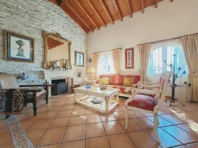 4 slaapkamer Villa te koop in Marbella met zwembad garage - € 2.300.000 (Ref: 9470091)