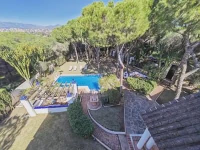4 slaapkamer Villa te koop in Marbella met zwembad garage - € 2.300.000 (Ref: 9470091)