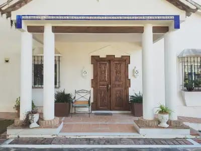 4 slaapkamer Villa te koop in Marbella met zwembad garage - € 2.300.000 (Ref: 9470091)