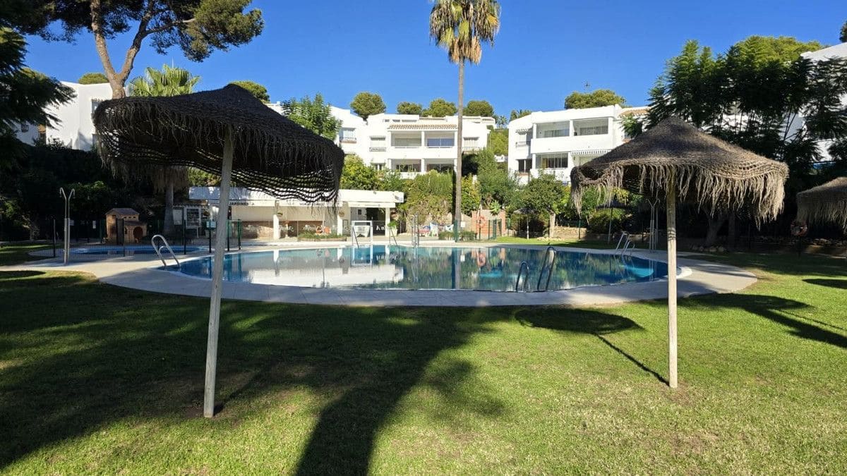 Studio for sale in Mijas with pool garage - € 249,000 (Ref: 9470096)
