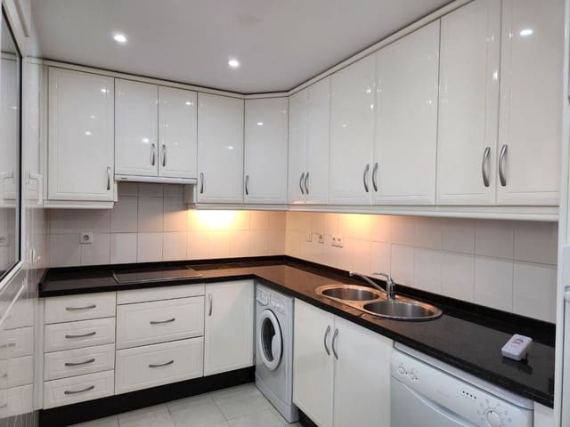 2 soverom Leilighet til salgs i Arroyo de la Miel, Benalmádena med svømmebasseng garasje - € 477 000 (Ref: 9470097)