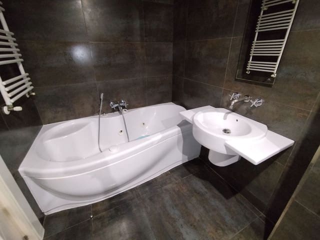 2 sovrum Strandlägenhet till salu i Torremolinos med pool garage - 719 000 € (Ref: 9470098)