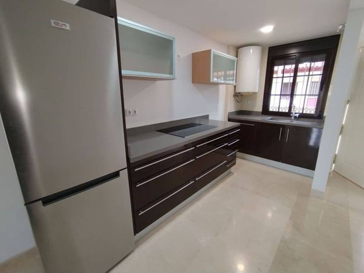 Apartamento de 2 habitaciones en Benalmádena en venta con piscina garaje - 369.000 € (Ref: 9470099)