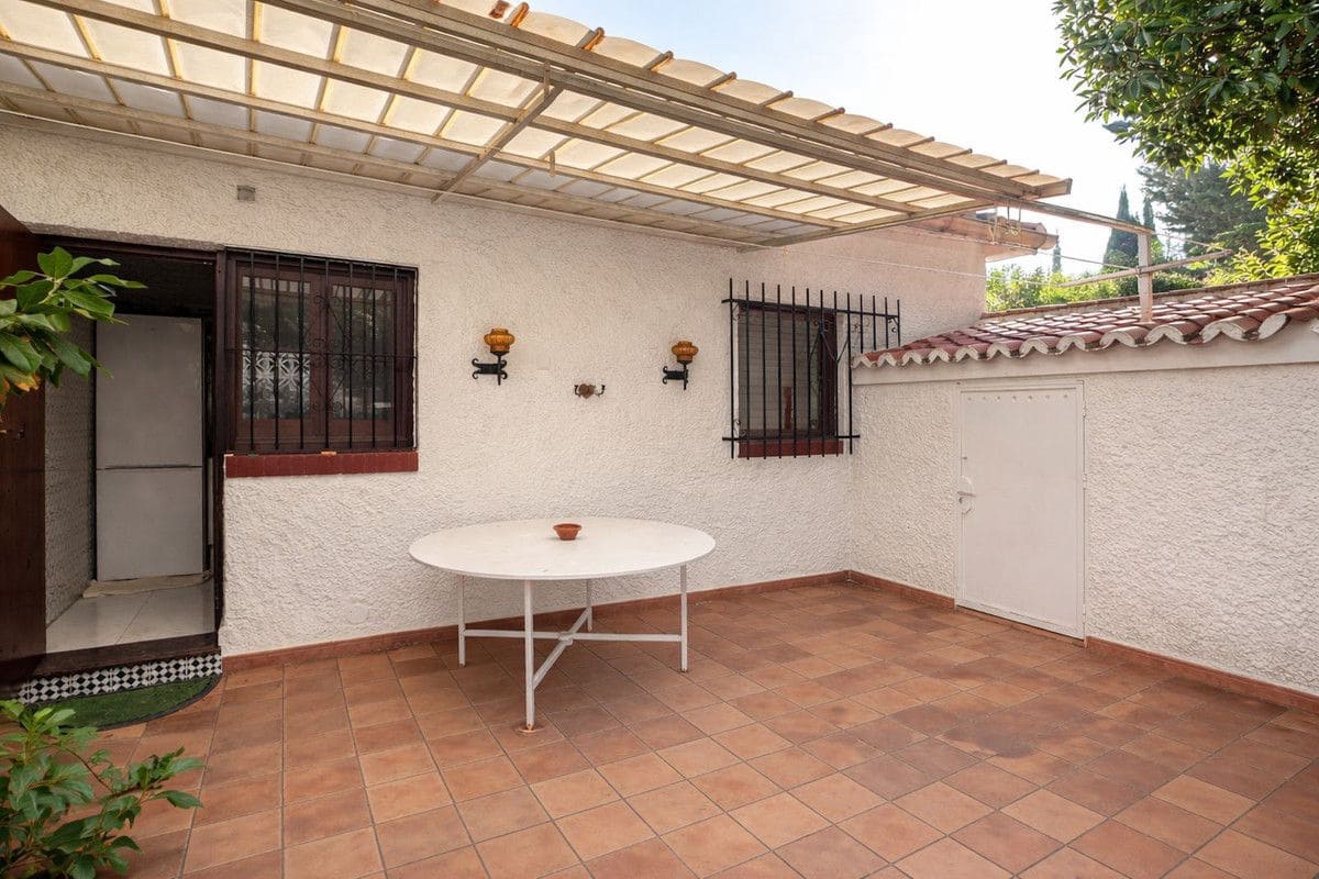 Casa de 2 habitaciones en Benalmádena en venta con piscina - 260.000 € (Ref: 9470102)