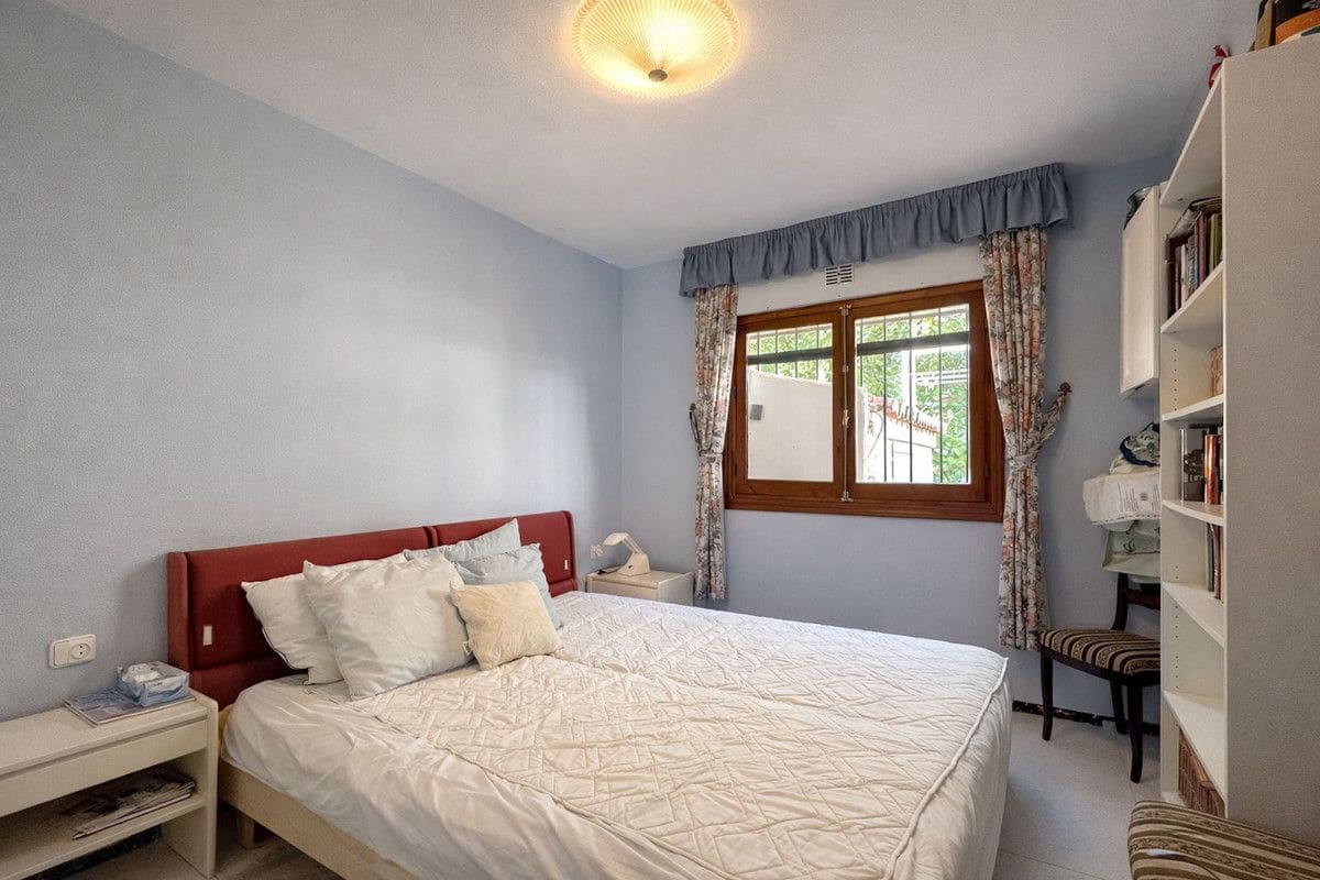 Casa de 2 habitaciones en Benalmádena en venta con piscina - 260.000 € (Ref: 9470102)