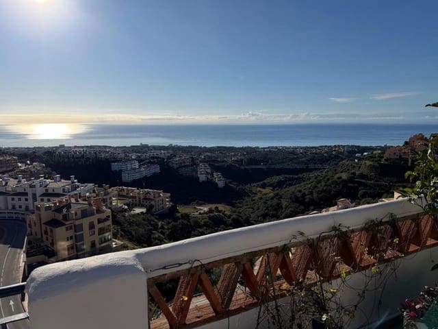 Ático de 3 habitaciones en Calahonda, Mijas en venta con piscina garaje - 535.000 € (Ref: 9470103)