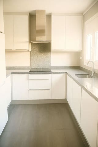 Ático de 3 habitaciones en Calahonda, Mijas en venta con piscina garaje - 535.000 € (Ref: 9470103)