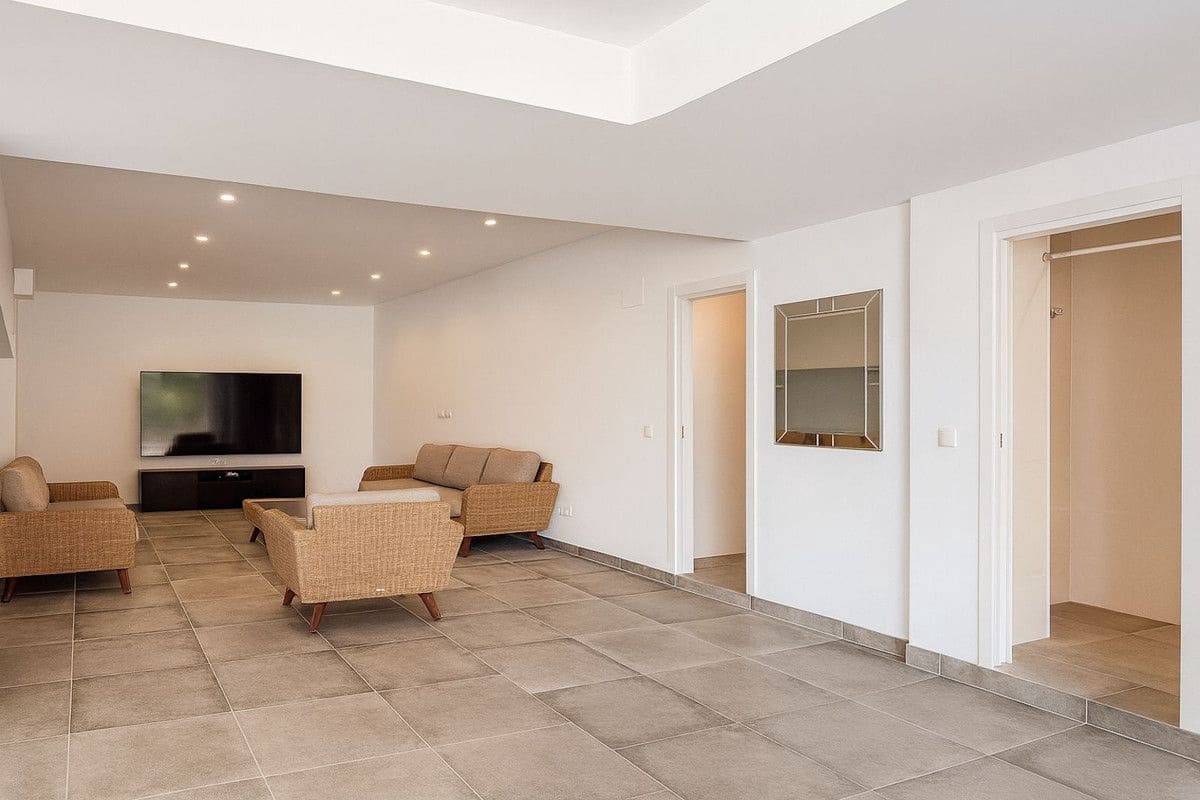 4 chambre Villa/Maison à vendre à Mijas avec piscine garage - 1 090 000 € (Ref: 9470105)