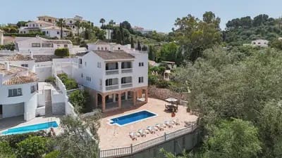 4 soveværelse Villa til salg i Mijas med swimmingpool garage - € 975.000 (Ref: 9470105)