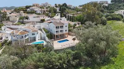 4 soveværelse Villa til salg i Mijas med swimmingpool garage - € 975.000 (Ref: 9470105)