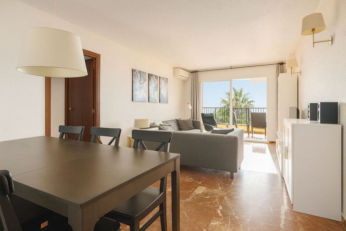 Apartamento Playa de 3 habitaciones en Fuengirola en venta con piscina garaje - 695.000 € (Ref: 9470106)