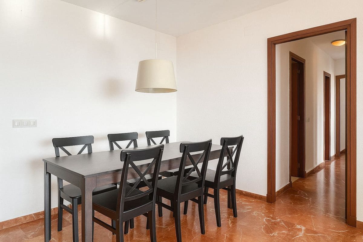 Apartamento Playa de 3 habitaciones en Fuengirola en venta con piscina garaje - 695.000 € (Ref: 9470106)